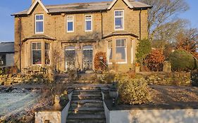 Brookside Villa B&B